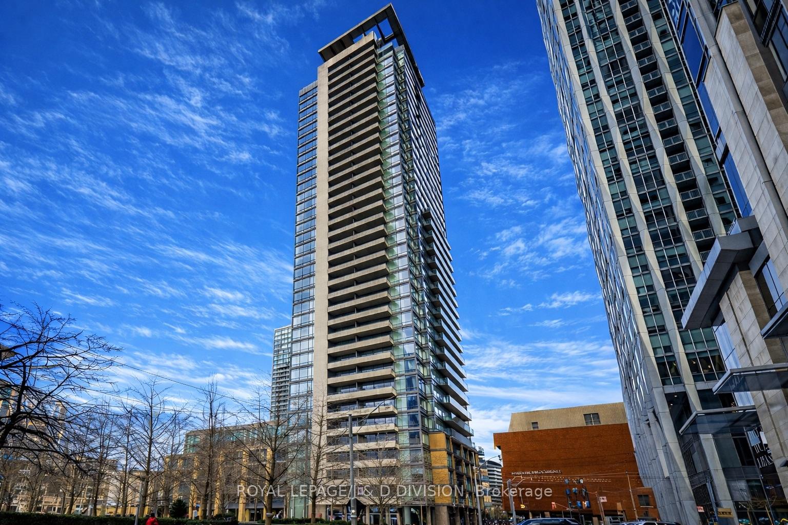 18-yorkville-avenue-toronto-ontario-c12855244