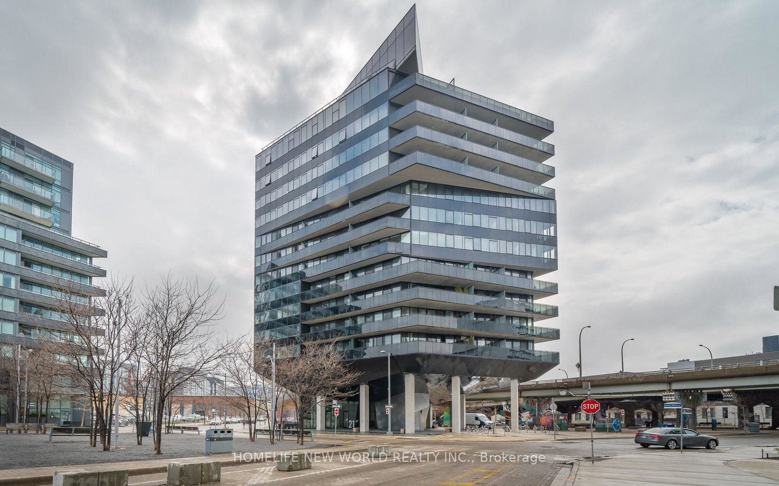 21-lawren-harris-square-toronto-ontario-c12855304
