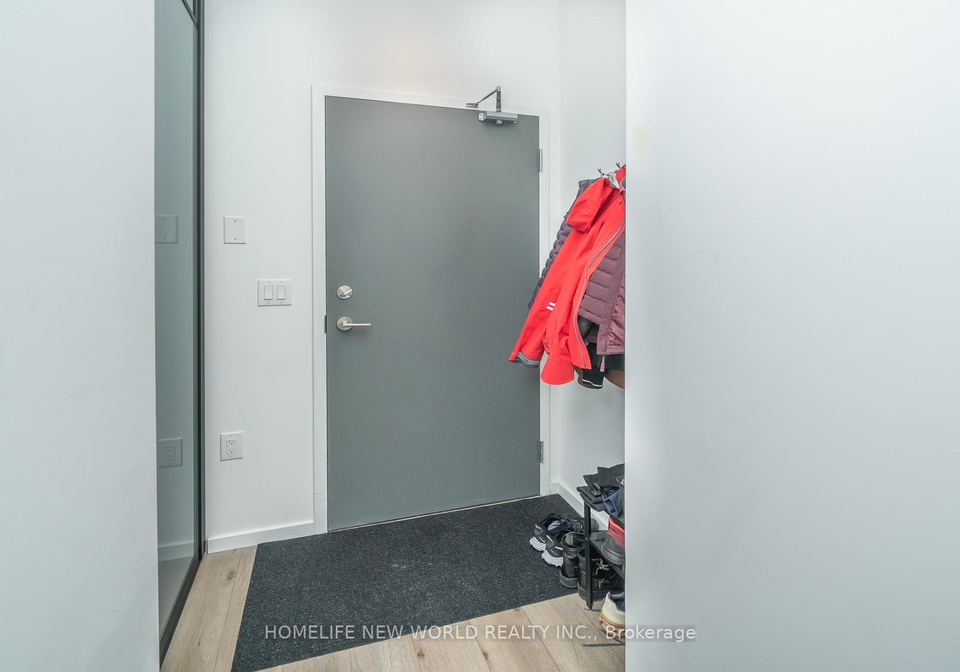 21-lawren-harris-square-toronto-ontario-c12855304