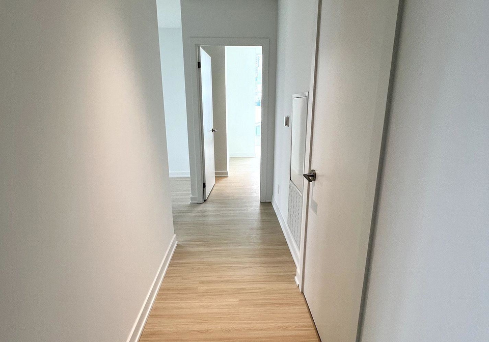 8-wellesley-street-w-toronto-ontario-c12855340
