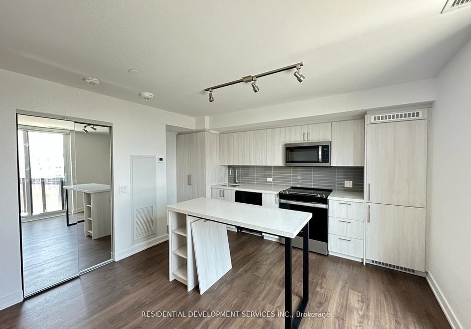 30-tretti-way-toronto-ontario-c12855342