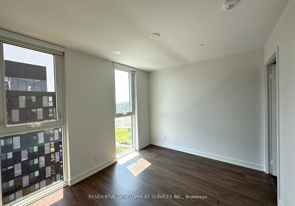 30-tretti-way-toronto-ontario-c12855342