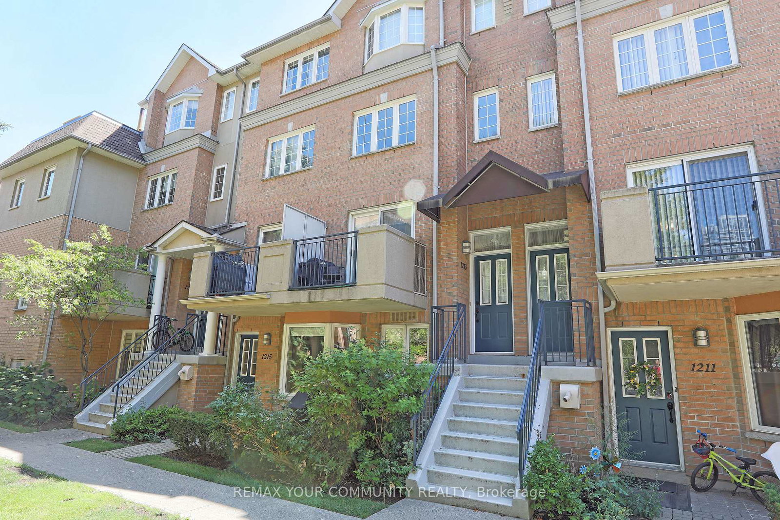 28-sommerset-way-north-york-ontario-c12855626