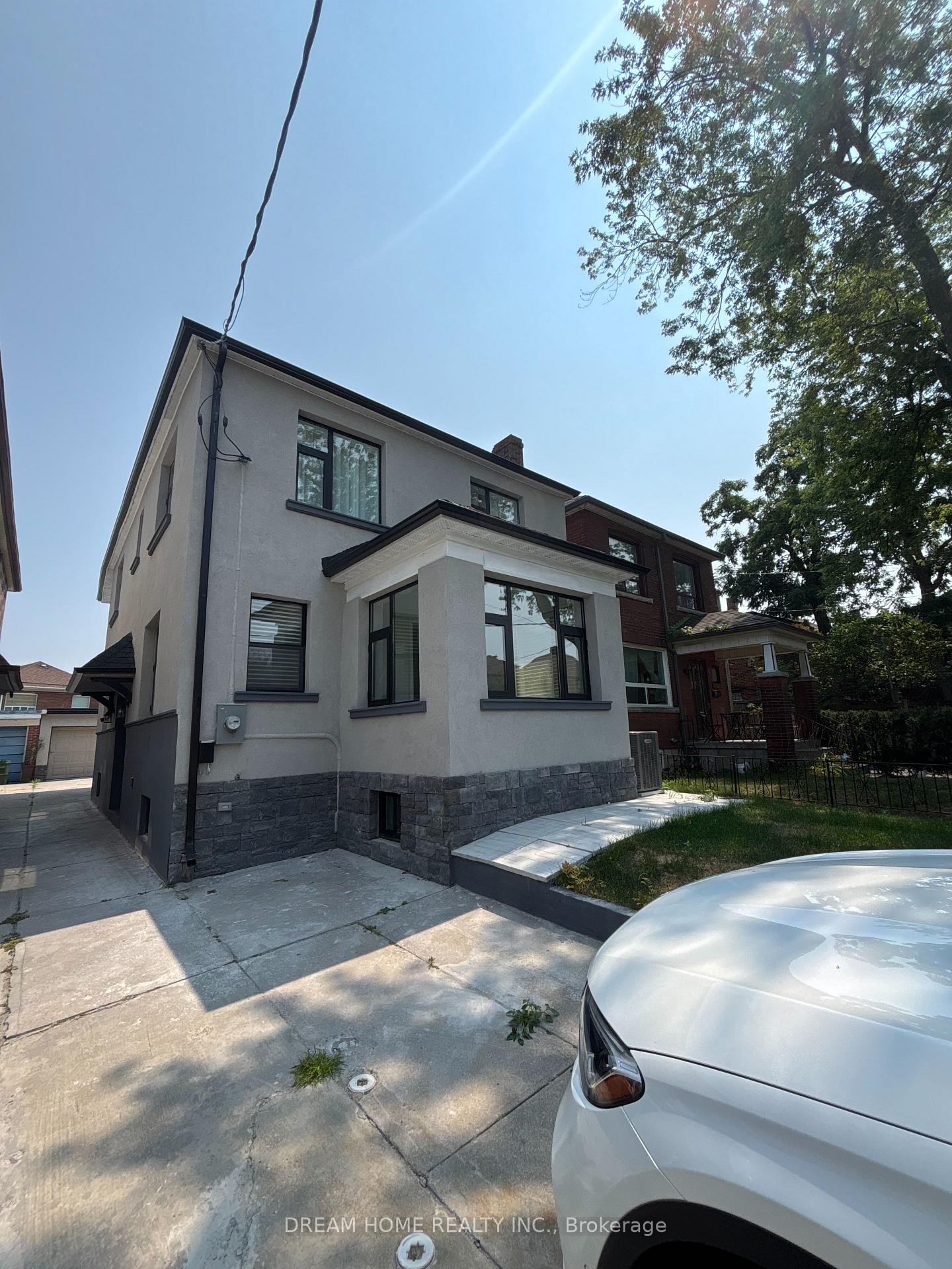 9-rusholme-drive-e-toronto-ontario-c12855686