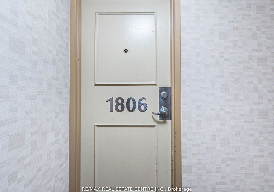 735-don-mills-road-east-york-ontario-c12855884