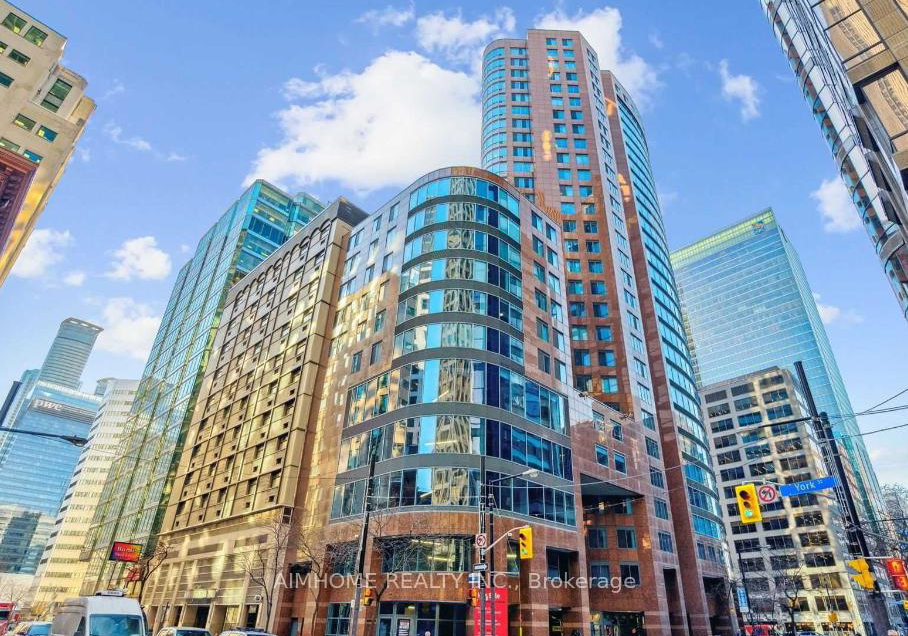 33-university-avenue-toronto-ontario-c12856084