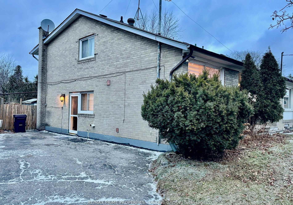 282-roywood-drive-north-york-ontario-c12856096