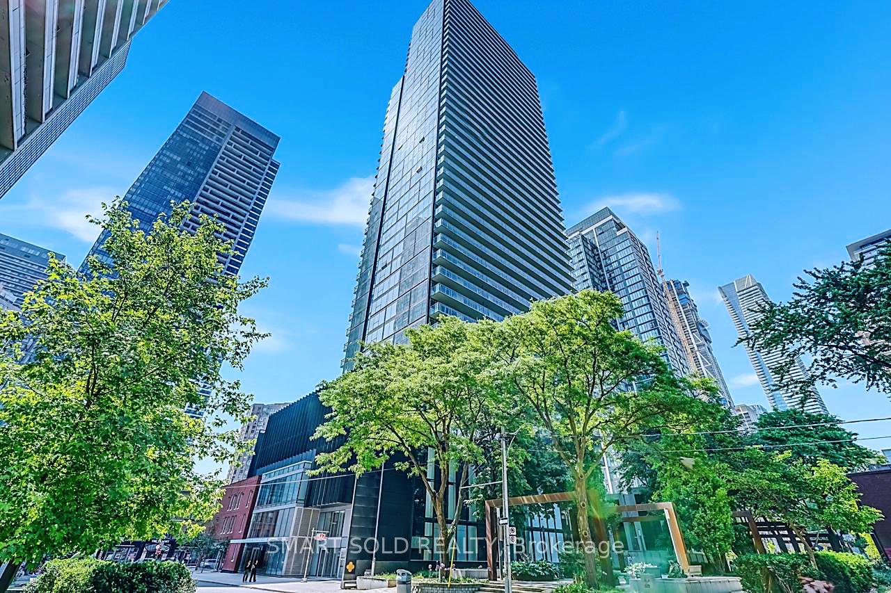 3-gloucester-street-toronto-ontario-c12856192
