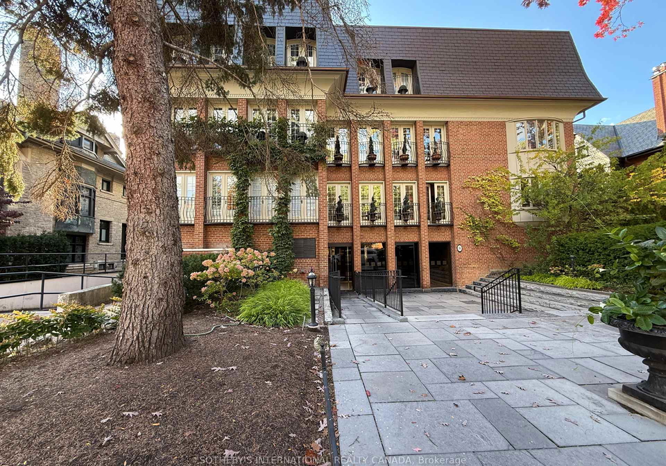 8-hawthorn-avenue-toronto-ontario-c12856242