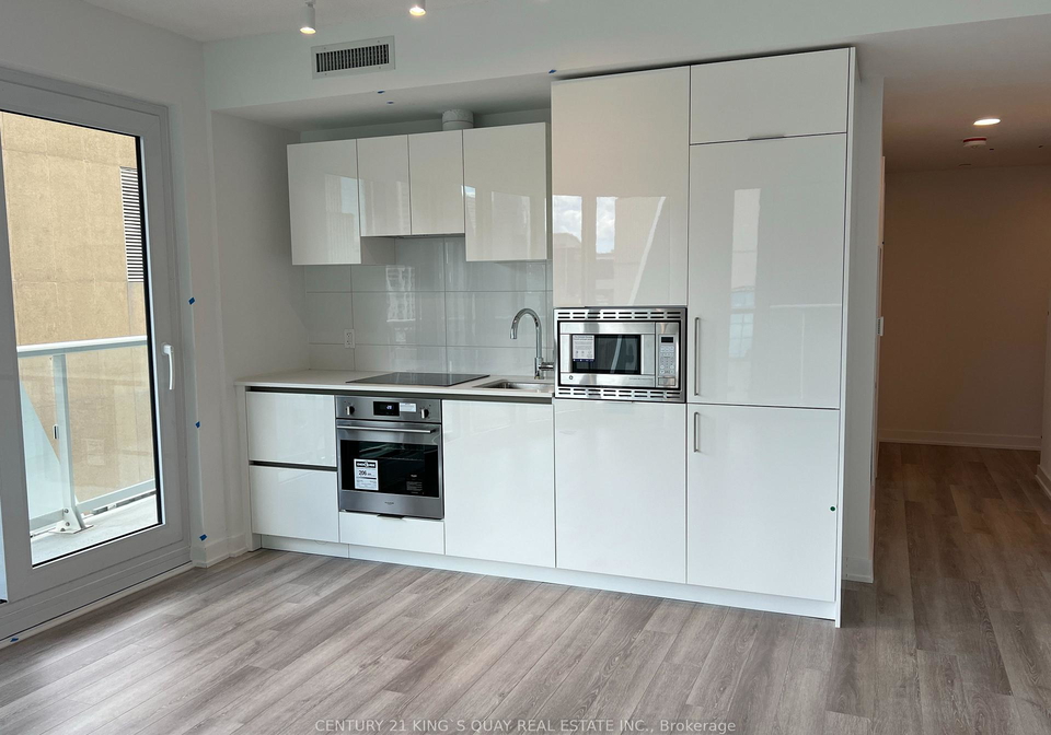 230-simcoe-street-toronto-ontario-c12856538