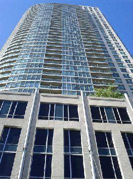 18-yonge-street-toronto-ontario-c12856622