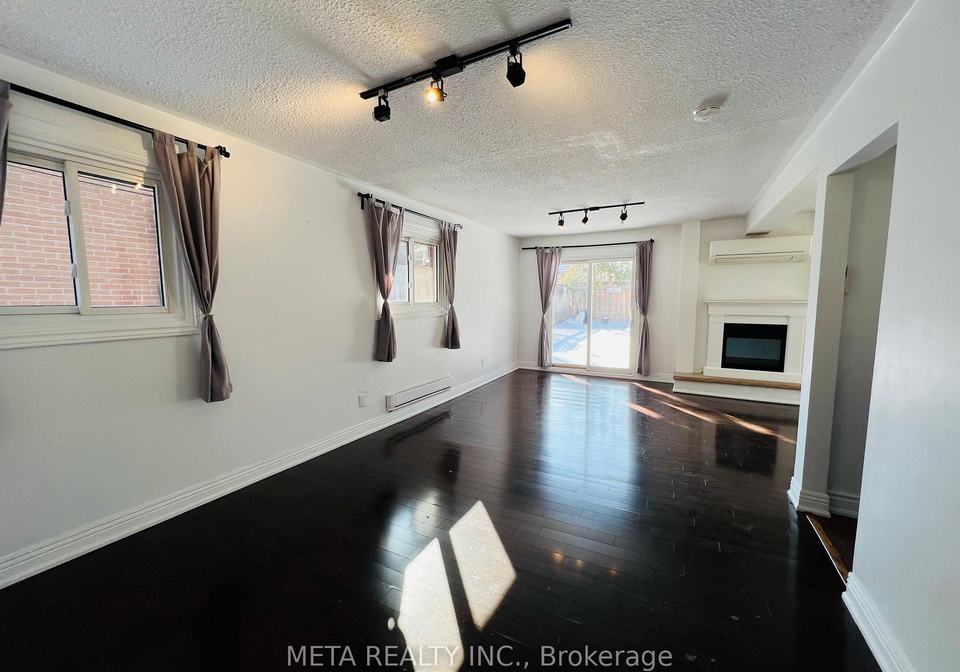 143-silas-hill-drive-north-york-ontario-c12857000