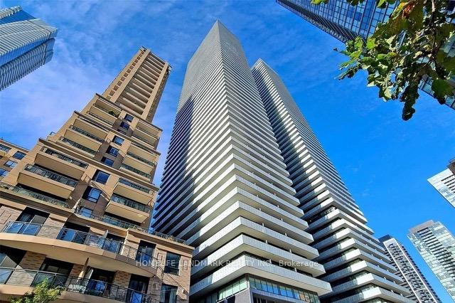 42-charles-street-e-toronto-ontario-c12857512
