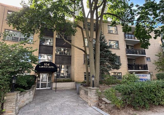 134-lawton-boulevard-toronto-ontario-c12857574