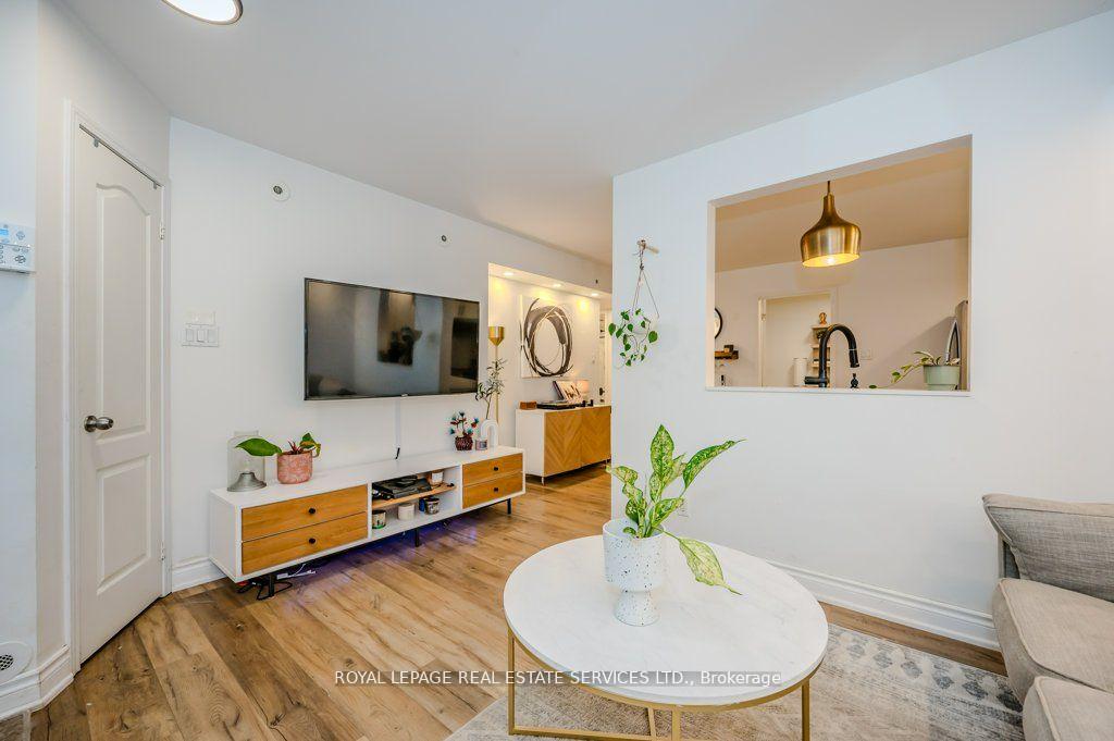 10-douro-street-toronto-ontario-c12857902