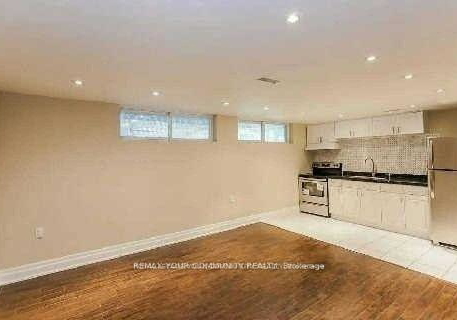 16-urbandale-avenue-north-york-ontario-c12857946