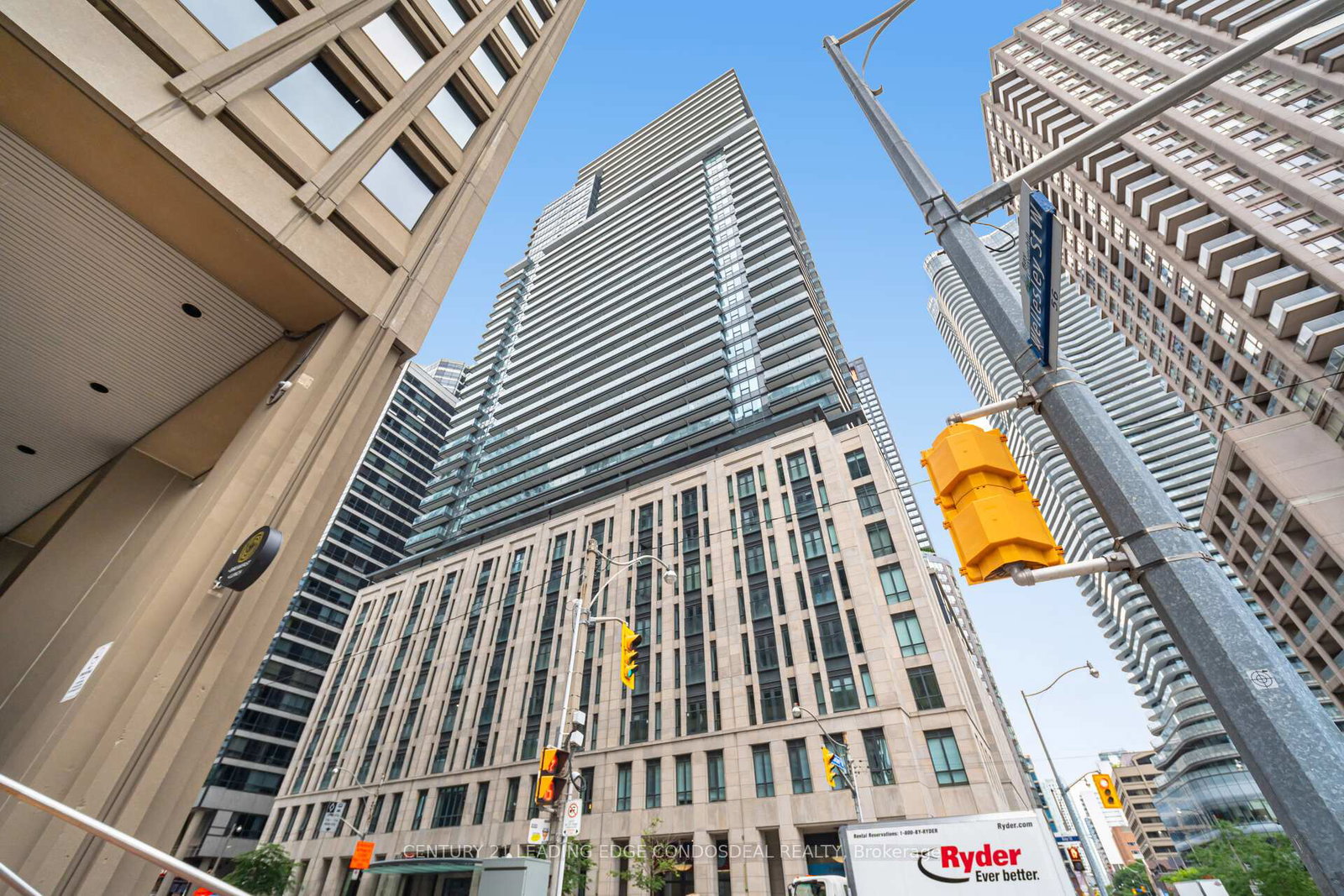 955-bay-street-toronto-ontario-c12857970