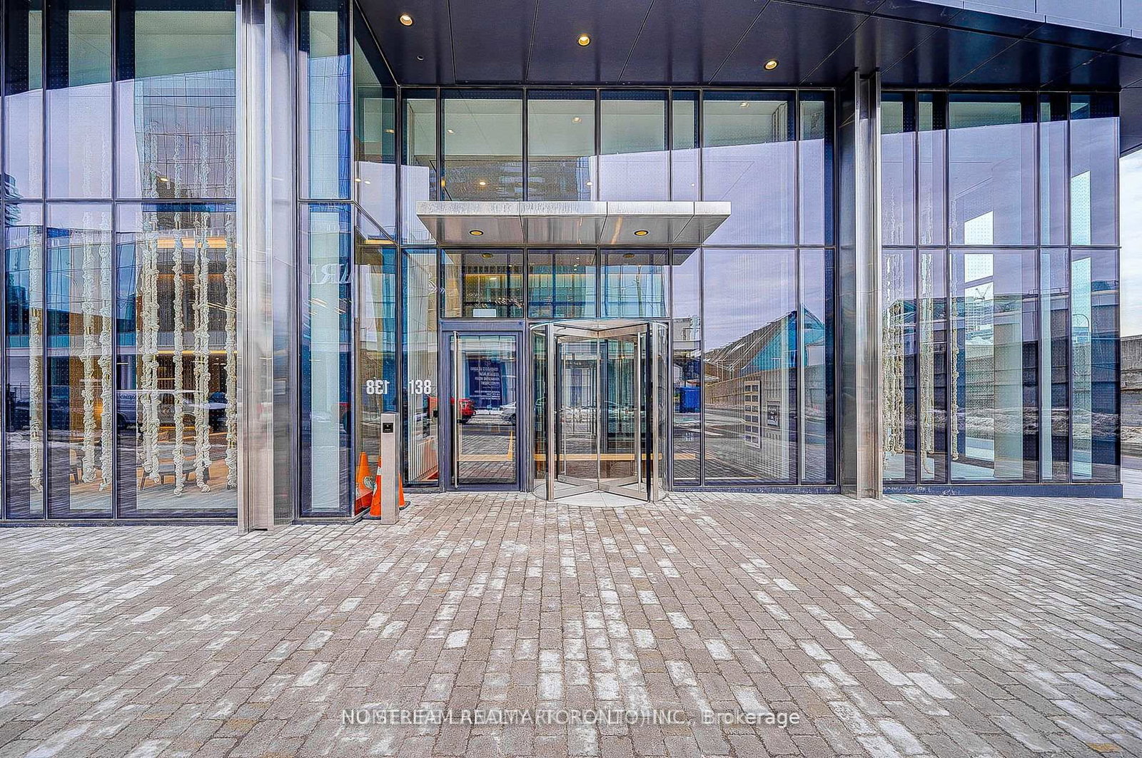 138-downes-street-toronto-ontario-c12858054