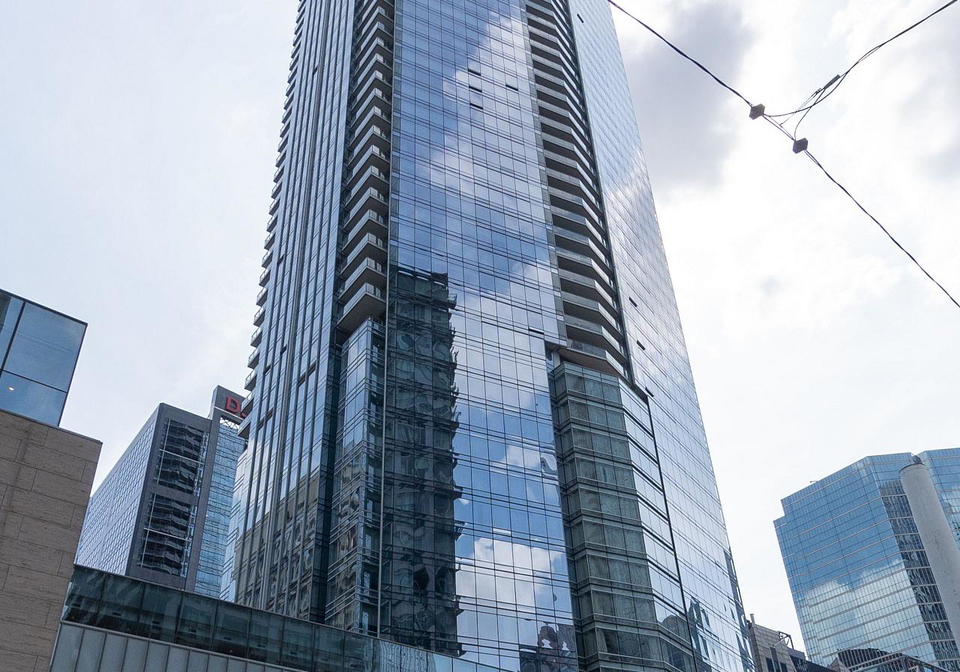 180-university-avenue-toronto-ontario-c12858280