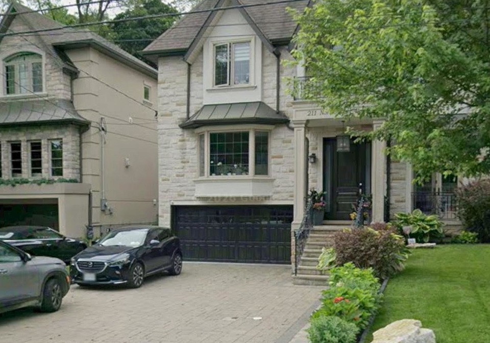 211-northwood-drive-north-york-ontario-c12858632