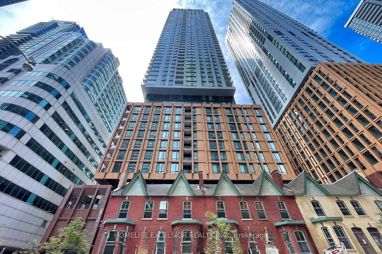 8-widmer-street-toronto-ontario-c12858660