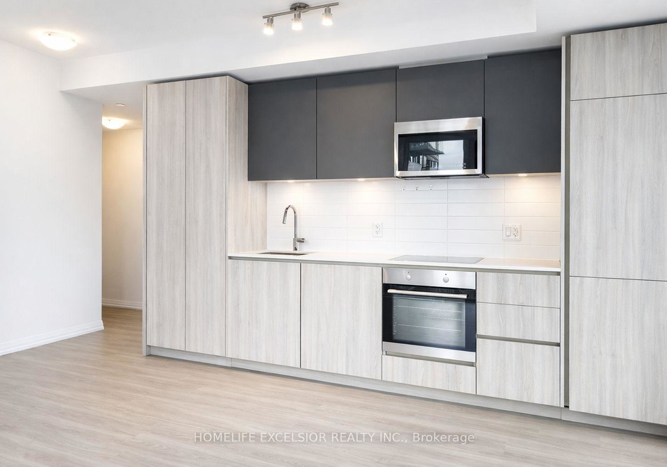 8-widmer-street-toronto-ontario-c12858660