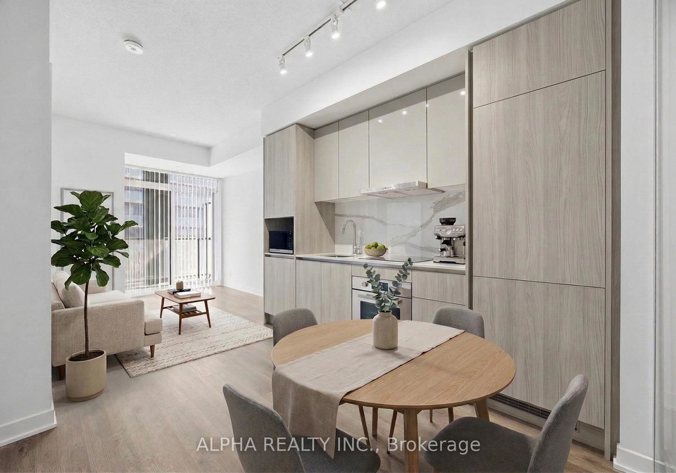 180-front-street-e-toronto-ontario-c12858856