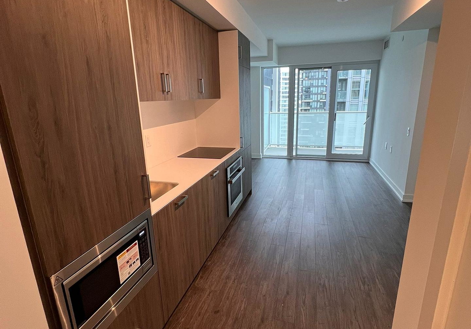 88-queen-street-e-toronto-ontario-c12858884
