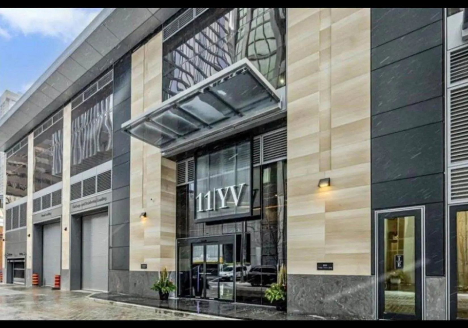 11-yorkville-avenue-w-toronto-ontario-c12858976
