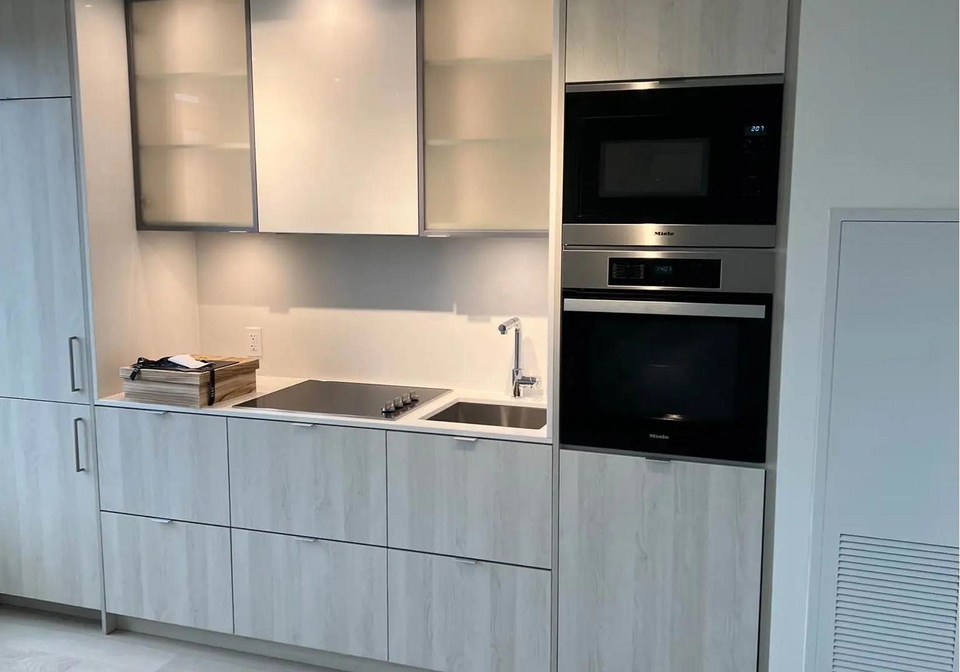 11-yorkville-avenue-w-toronto-ontario-c12858976