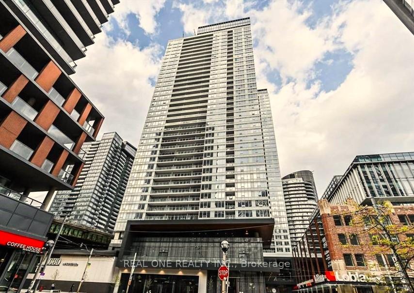 19-bathurst-street-toronto-ontario-c12859052