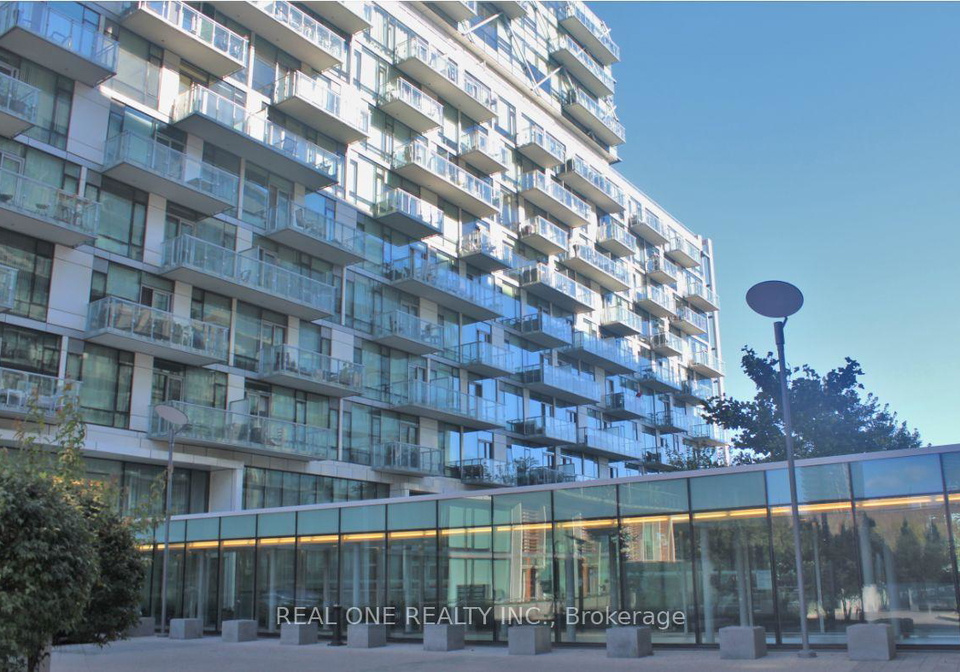 39-queens-quay-e-toronto-ontario-c12859064