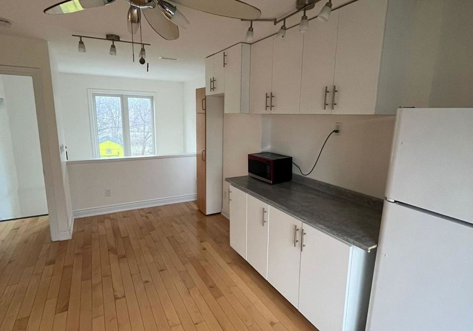 2b-dornfell-street-toronto-ontario-c12859074