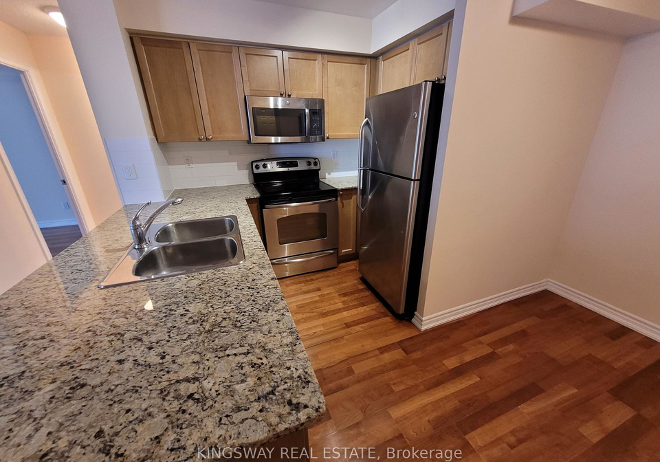 761-bay-street-toronto-ontario-c12859106