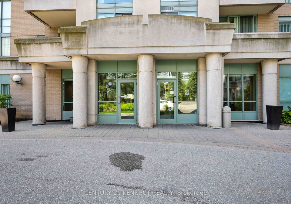 3-pemberton-avenue-north-york-ontario-c12859318