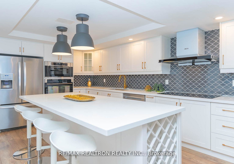 131-beecroft-road-toronto-ontario-c12859488