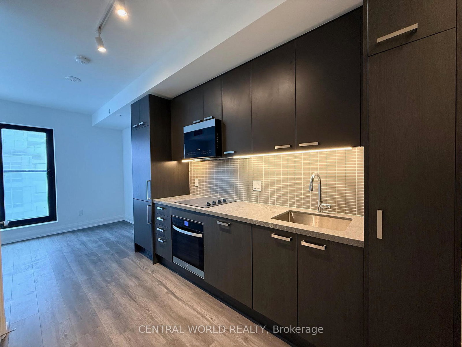 20-soudan-avenue-toronto-ontario-c12859702