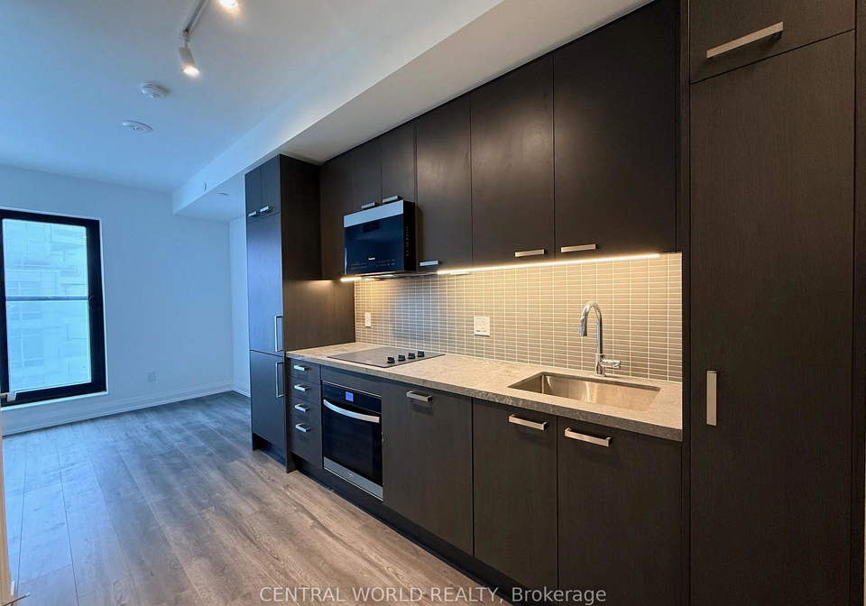 20-soudan-avenue-toronto-ontario-c12859702