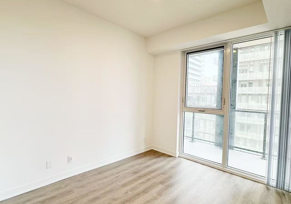 180-front-street-e-toronto-ontario-c12859730