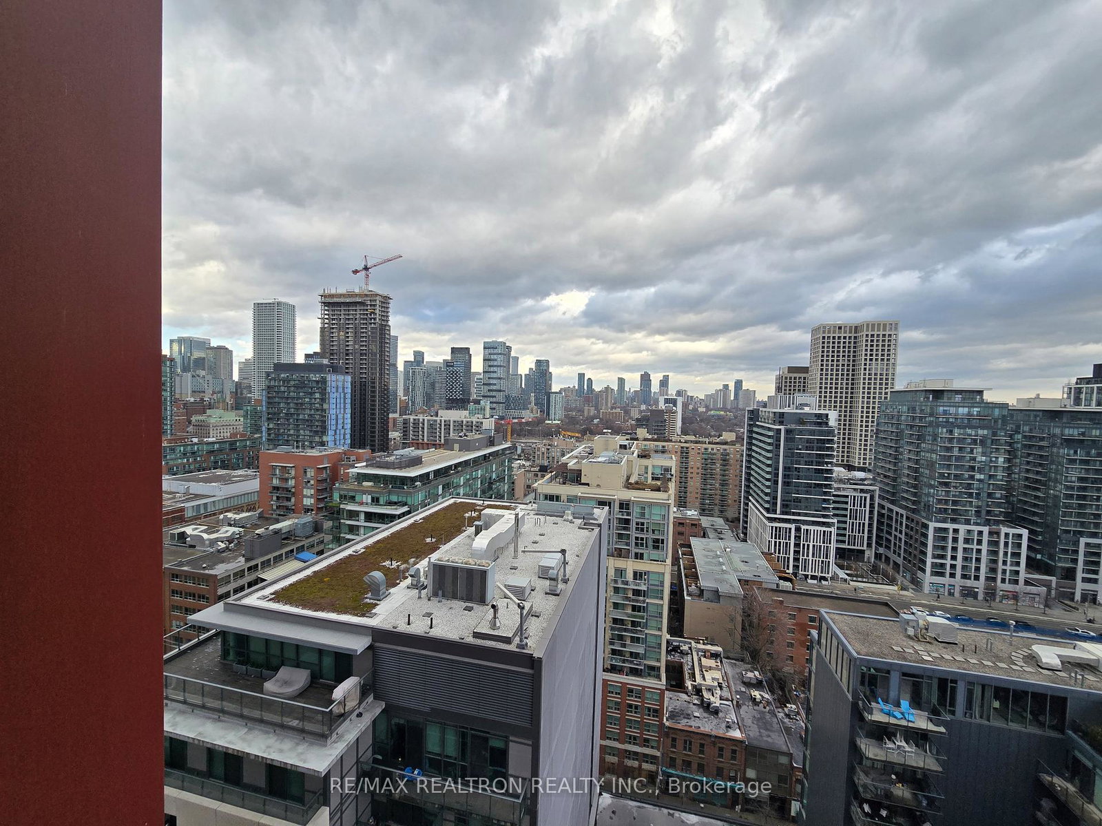180-front-street-e-toronto-ontario-c12859762