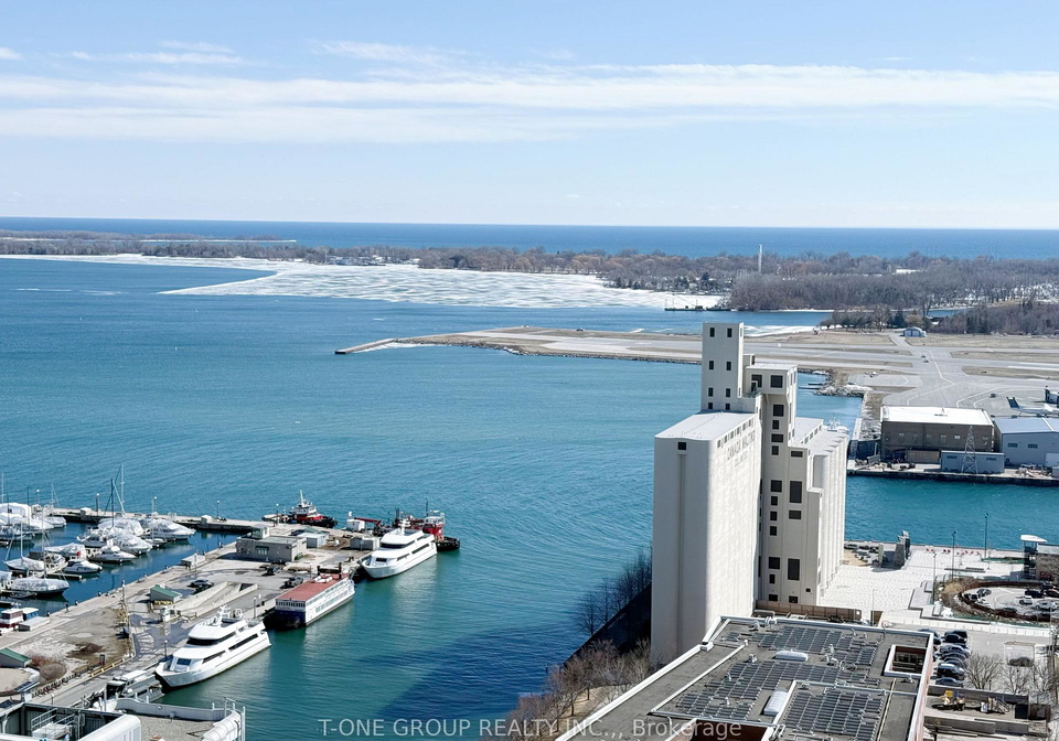 17-bathurst-street-toronto-ontario-c12859868