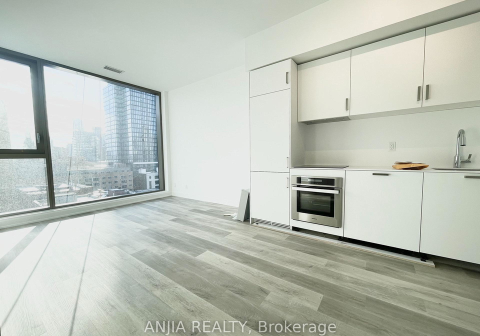 88-queen-street-e-toronto-ontario-c12859872