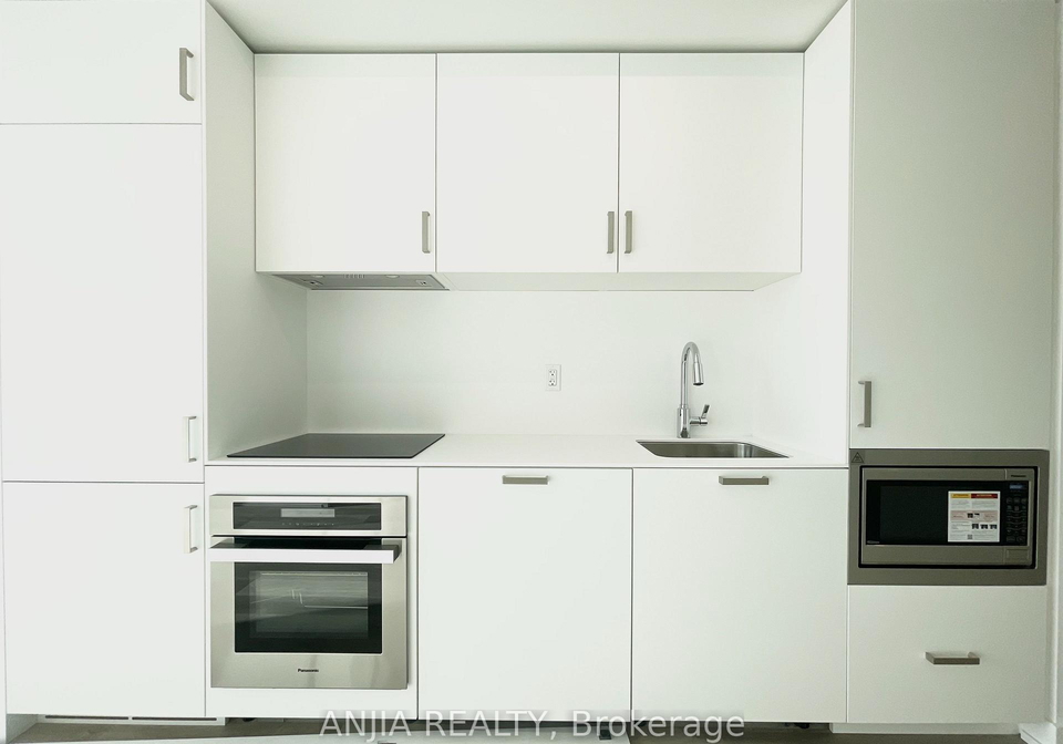 88-queen-street-e-toronto-ontario-c12859872
