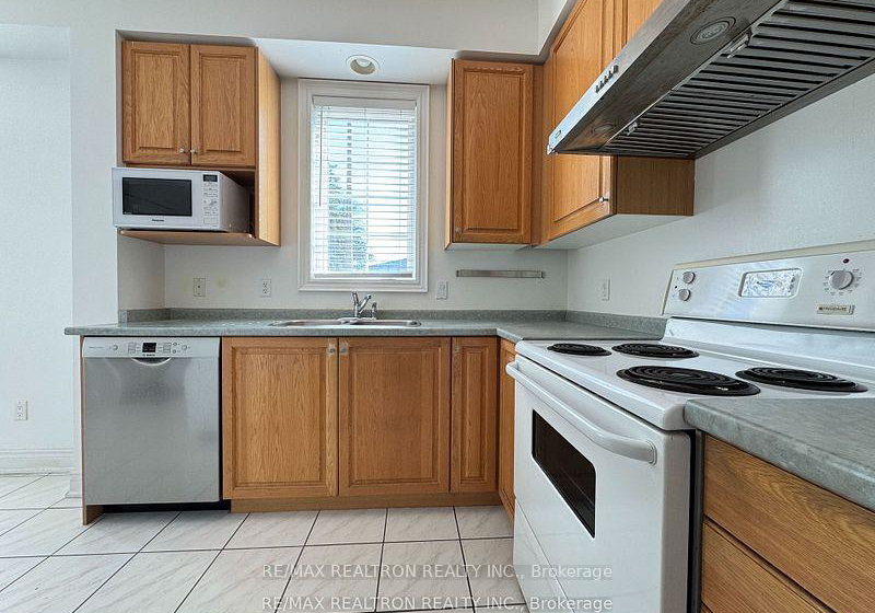 121-barber-greene-road-north-york-ontario-c12859930