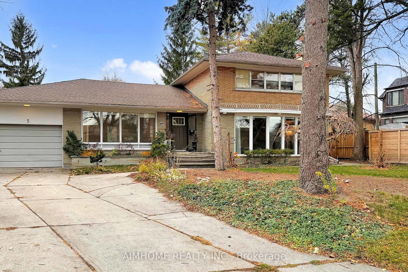 5-morewood-crescent-north-york-ontario-c12859942