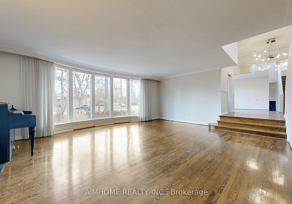5-morewood-crescent-north-york-ontario-c12859942