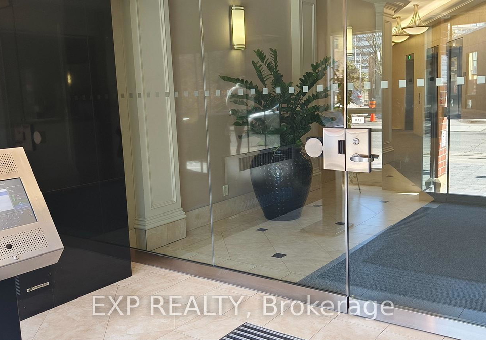 801-king-street-w-toronto-ontario-c12859974