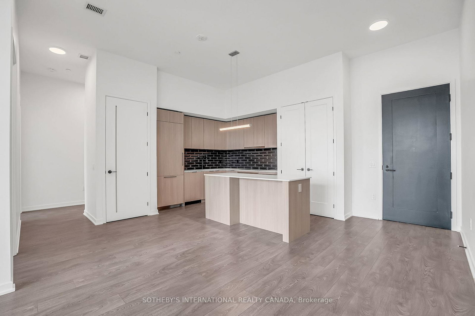 88-bathurst-street-toronto-ontario-c12860242