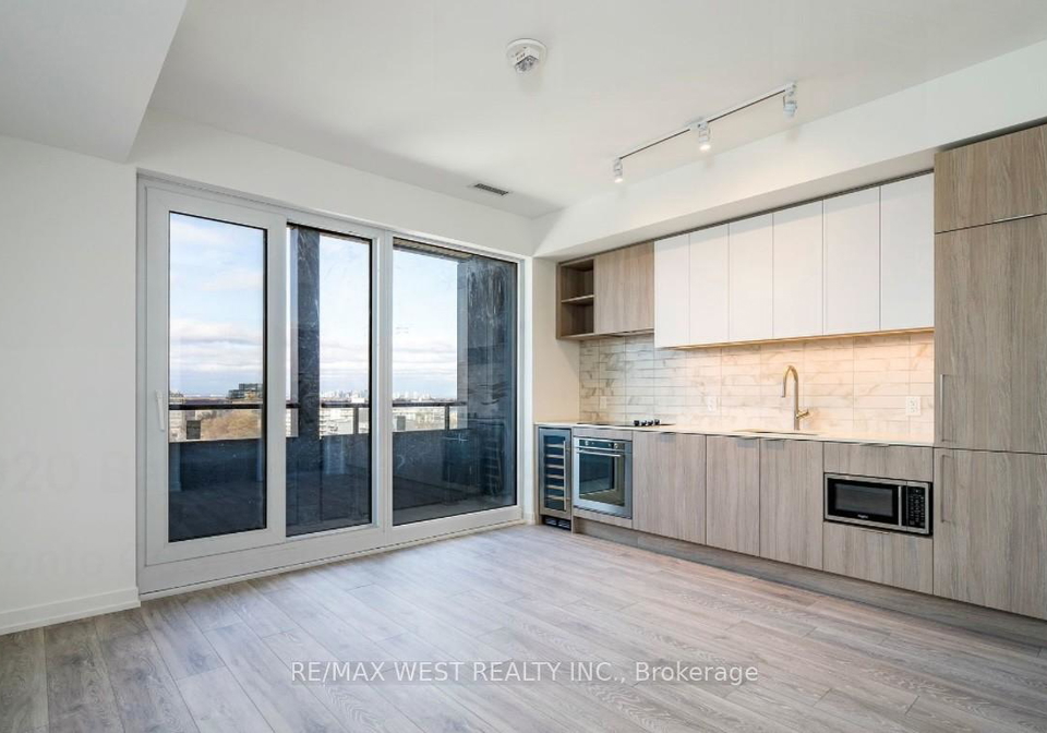2020-bathurst-street-toronto-ontario-c12860342