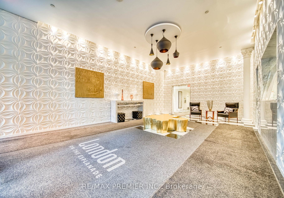 1-scott-street-toronto-ontario-c12860374